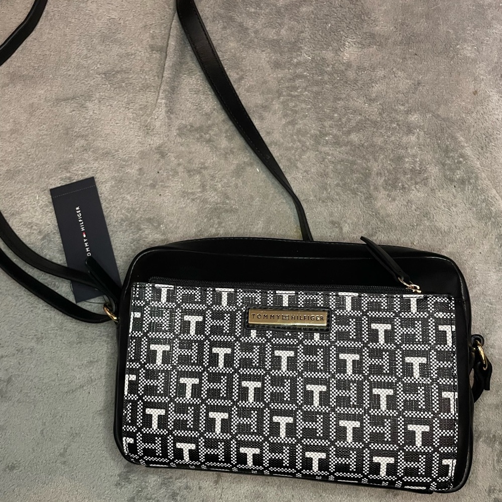 Tommy Hilfiger Purse